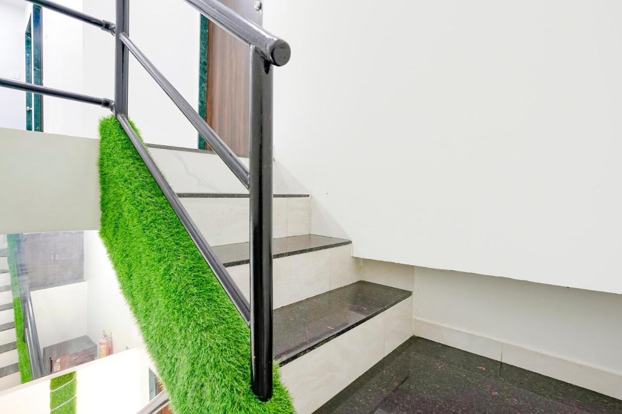 Hotel Fabexpress Bhau Residency - Nr Mumbai International Airport Zewnętrze zdjęcie